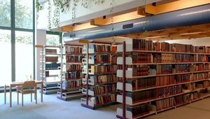 Bestände der ehemaligen Fachbibliothek Physik in der Hauptbibliothek der JKU