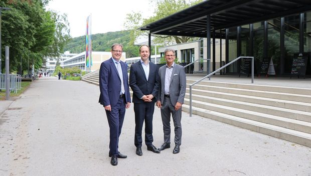 Stefan Koch, Matthias Reisinger, Georg Hans Neuweg, v.l.n.r., Credit: JKU 