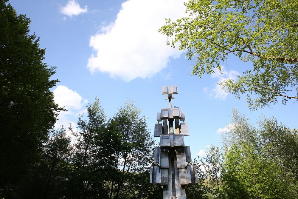 Skulptur am JKU Campus