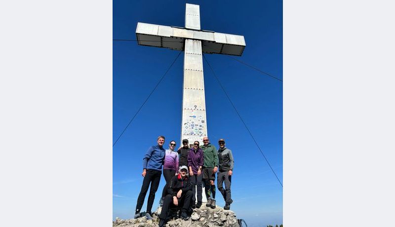 Beim Gipfelkreuz angekommen