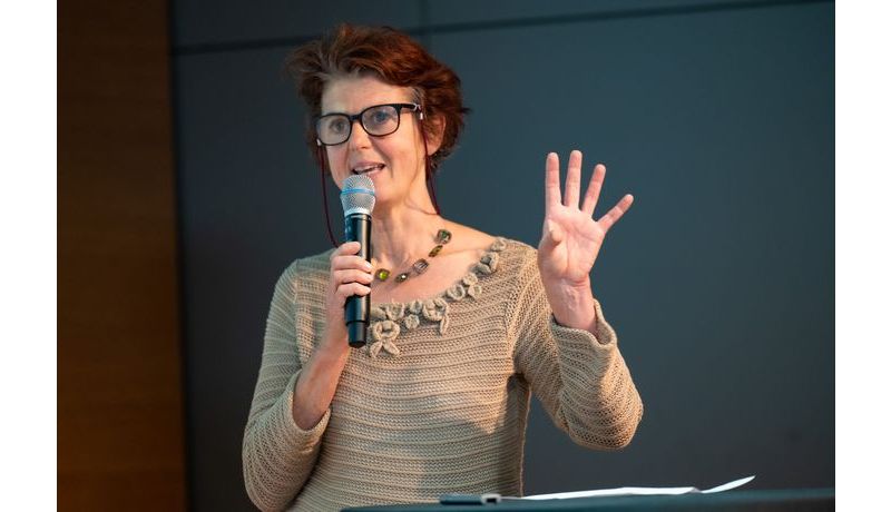 Karin Fischer