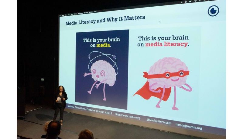 Michelle Lipkin bei ihrem Vortrag zu Digital Literacy